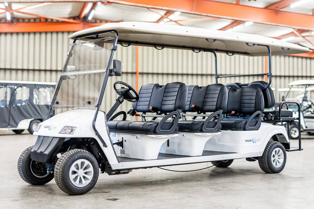Occasie Eagle Classic 8 Plaatsen 2023 - Wit met zwarte zetels