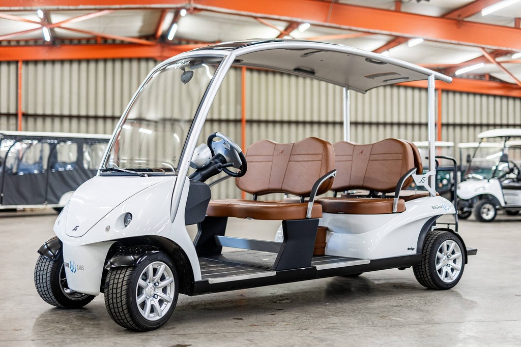 Occasion Garia Courtesy 4+2 Places Lithium 2023 - Blanche avec sièges walnut