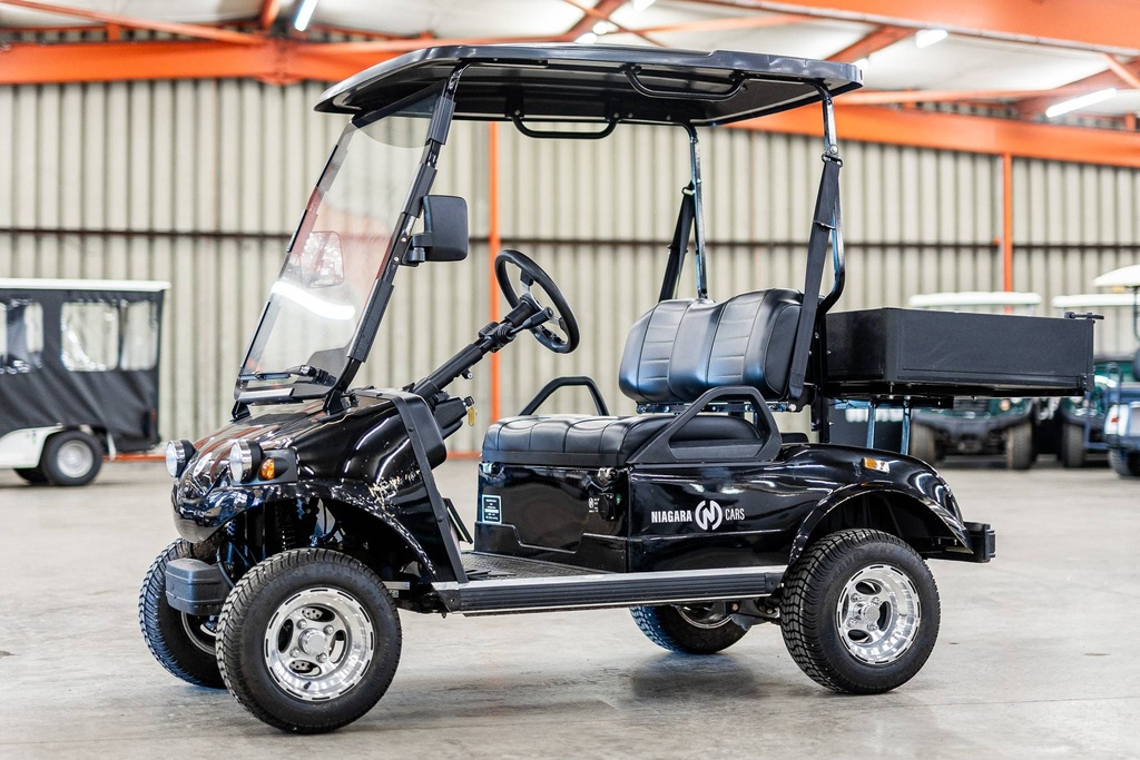 Used HDK Classic Cargo S registered 2023 - Black with black seats